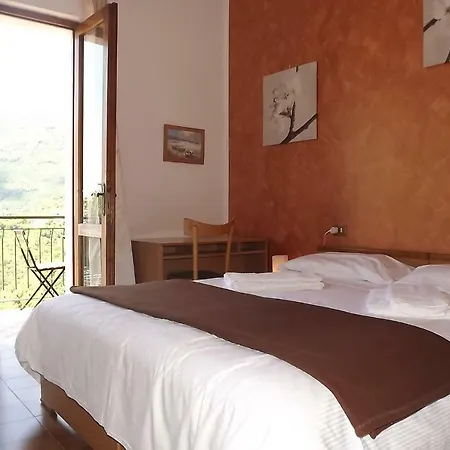 B&B Miramonti Bed & Breakfast *