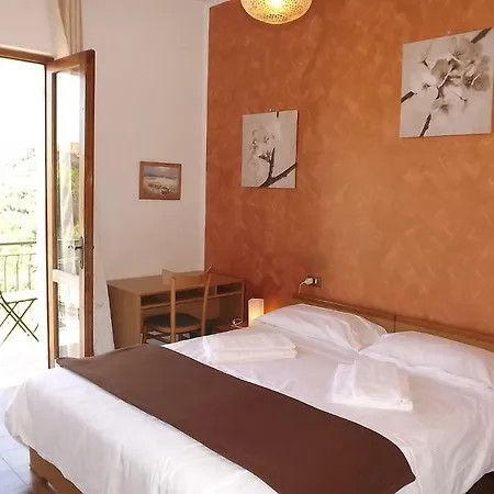 Bed & Breakfast B&B Miramonti Tignale
